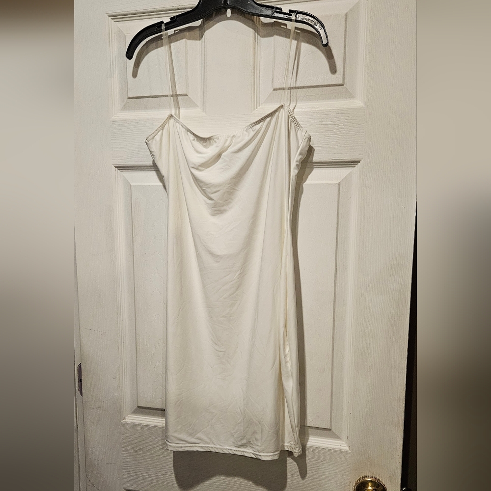 PRETTY LITTLE THING SLINKY DRESS
